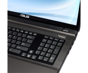 ASUS K93SM – 18,4-calowe multimedialne centrum domowej rozrywki