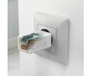 Jak dobrze wybrać ładowarkę i powerbank na urlop? To klucz do nieprzerwanego dostępu do energii