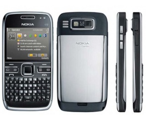 Smukły telefon Nokia E72