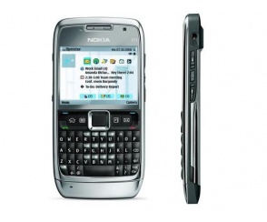 Nokia E71 z klawiaturą QWERTY