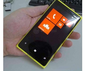 Nokia z Windows Phone 8 na fotkach