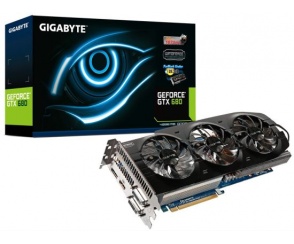 GeForce GTX 680 zajmująca trzy sloty