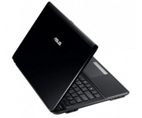 ASUS U32U - nowy laptop z APU E-450