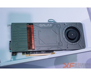 Galax GeForce GTX 1070 zajmuje tylko jeden slot