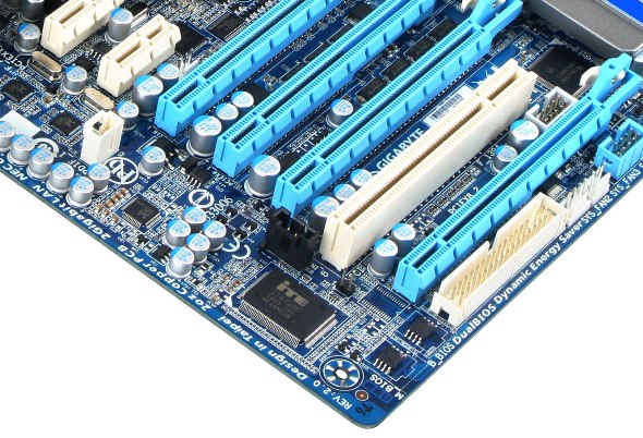 Gigabyte GA-X58A-UD5