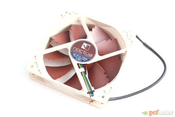 Noctua NF-P12 PWM